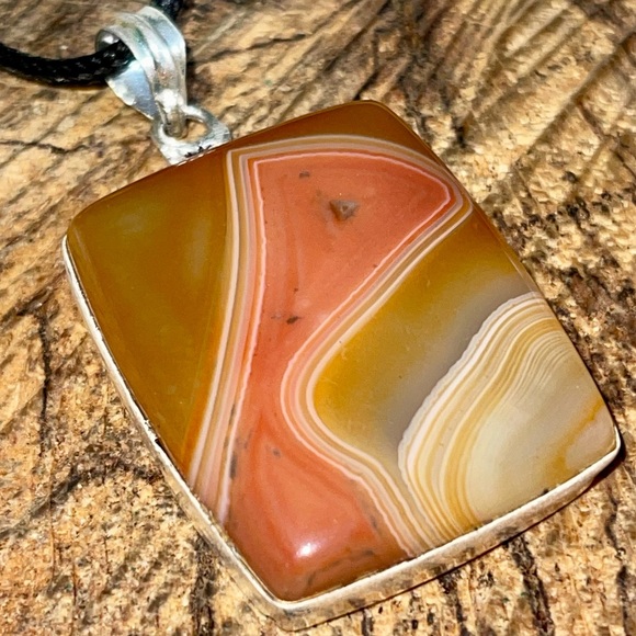 Rustic Sardonyx Agate Pendant 2” - Picture 7 of 8